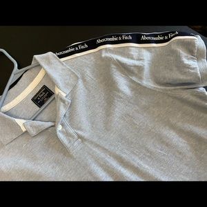 Men’s A&F polo